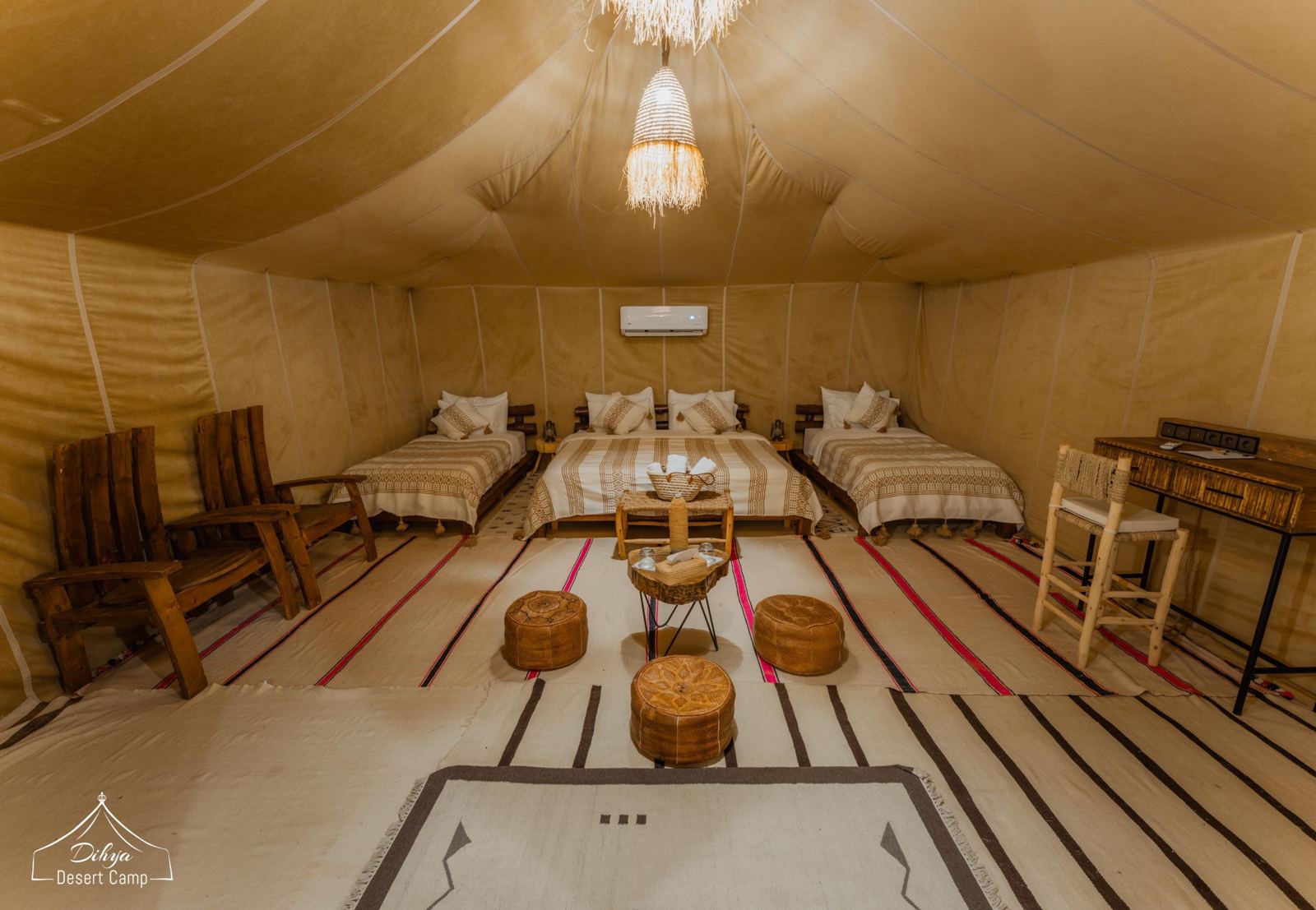 Jaima con aire acondicionado en campamento de Merzouga